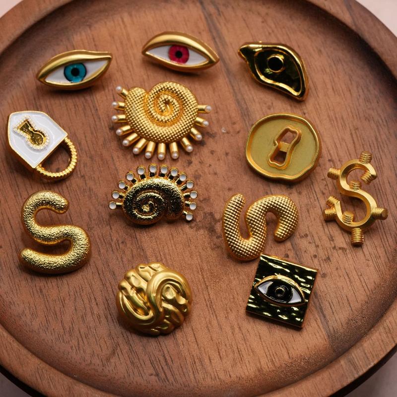 Винтажная металлическая пугови – обзор и цена Embellish Craft